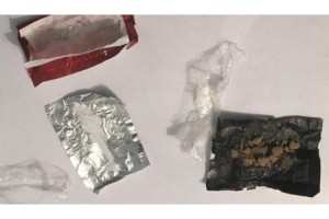 Qardaşına narkotik və psixotrop maddə aparmasının qarşısı alınıb