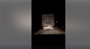 Sürücüləri real ölümə aparan yük maşını - VİDEO