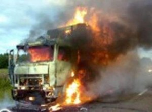 Şamaxıda yük avtomobili yanıb