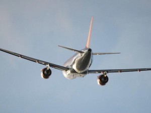 Milyonçunun 15 yaşlı qızı təyyarədə öldü – Səbəb sendviç...