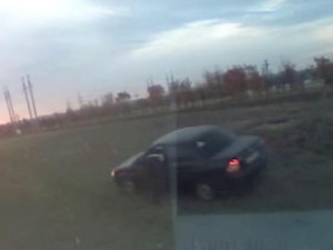 Sərxoş sürücü DYP inspektorunu sürüdü - VİDEO