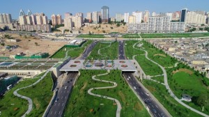 Prezident yeni Mərkəzi Parkın açılışında iştirak edib