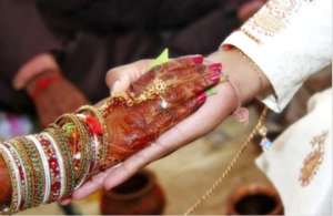 Toy qabağı sevdiyi qız qəzada öldü: cəsədlə evləndi - VİDEO