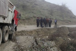 Ağsu-Xanbulaq yolundakı çökmənin səbəbləri AÇIQLANDI