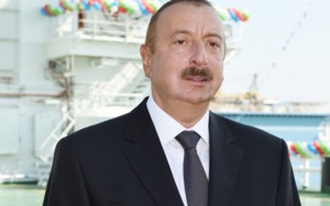 Prezident Qobustanda yeni yolun açılışında