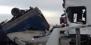 Abşeronda marşrut, yük maşını və evakuator toqquşdu - FOTO