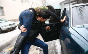 17 yaşlı qız mütəşəkkil dəstə tərəfindən oğurlandı - Yevlaxda