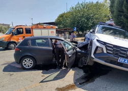 Aydında polis avtomobili ilə minik maşını toqquşub: İki yaralı  - FOTO