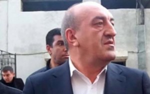 İşdən çıxarılmış polis rəisinə yüksək vəzifə verildi