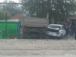 Şabranda yük və minik avtomobilləri toqquşub - FOTO
