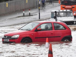 Böyük Britaniyada problemlər - Hava şəraitinin kəskin dəyişməsi...