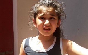 Bu uşağı tanıyan var?