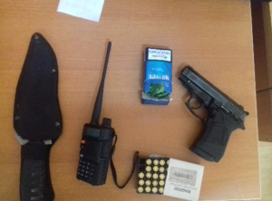 Avtomobildə marixuana, bıçaq, tapança, patron və ratsiya aşkar edildi - FOTO