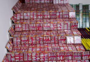 “Toyota”dan külli miqdarda pirotexniki vasitələr aşkarlanıb - FOTO