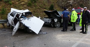 “Tofaş” “Range Rover”lə toqquşdu: bir ailənin 3 üzvü öldü - FOTO