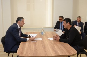 Nazir Biləsuvarda vətəndaşları qəbul etdi, problemləri dinlədi - FOTO