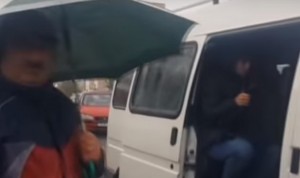 Bu avtobuslar ölüm saçır: Nə lisenziyaları var, nədəki tibbi müayinəsi - VİDEO