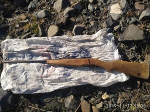 Sərhədboyu ərazilərdə gizlədilən silahlar aşkarlanaraq götürülüb - FOTO