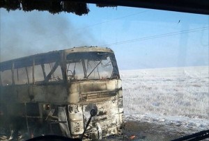 Qazaxıstanda 52 nəfər avtobusda yanaraq ölüb - VİDEO