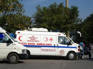 Türkiyədə miqrantları daşıyan ağır tonnajlı yük maşını aşıb