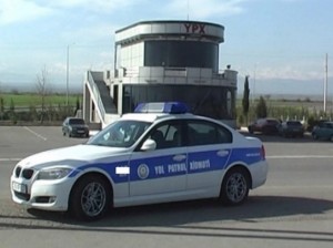 Yol polisi turisti çay süfrəsinə dəvət etdi – Moskvadan təşəkkür gəldi