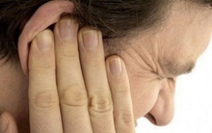 Qoğal satan kişi dispetçerin qulağını kəsdi - Bakıda