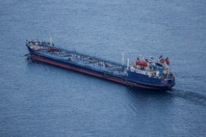 Rusiya gəmiləri Şimali Koreyaya neft və neft məhsulları daşıyır