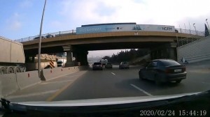 Bakı-Sumqayıt yolunda sürücüdən silsilə qayda pozuntuları  - VİDEO