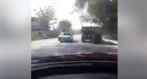 Ölümün bir addımlığından dönən sürücü - VİDEO