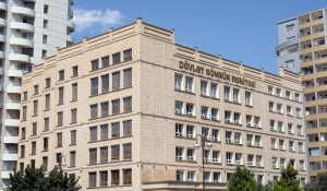 Yeni idxal gömrük rüsumunun tətbiqinə başlanılıb