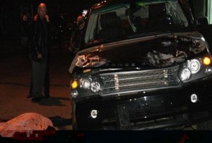 Həkim "Range Rover"lə 51 yaşlı kişini vurdu - Bakıda