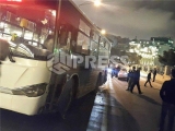 Avtobus qəzaya düşdü; ŞOK KEÇİRƏN VAR - FOTO