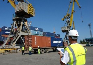 Poti limanından yüklərin böyük həcmi Azərbaycana nəql olunub