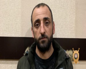 Marketdə qadın müştərinin çantası oğurlanıb – FOTO