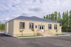 Vaqonlardakı köçkün məktəbi yeni binaya köçürüləcək - RƏSMİ