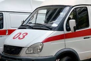 Bakıda motosikletlə avtomobil toqquşdu: xəsarət alan var