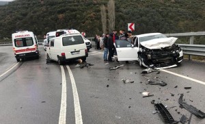 İki avtomobil toqquşdu: 5 yaralı - FOTO