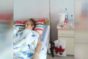 Həkim xəstəni ölümcül hala saldı - Video