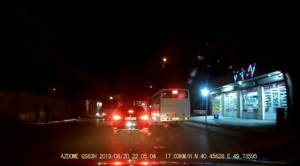 "Qazel" əks yola çıxdı, "VAZ" qəzadan son anda xilas oldu - VİDEO