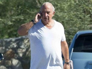 Milyarder siyasətçi rüsvay oldu: əxlaqsızlıqda suçlanır - FOTO