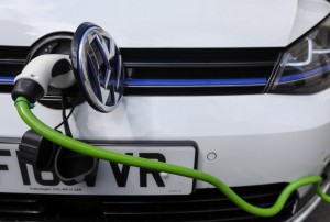 “Volkswagen" gələn il 500 000 elektromobil satmağı planlaşdırır