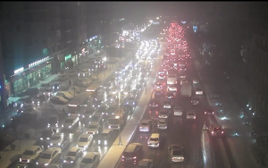 “BMW” Bakıda tıxaca səbəb oldu