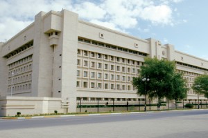 “Xaricdən 1 milyon gələn kimi qızına “Porsche” alacaqdı” - Polkovnikin məhkəməsi