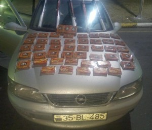 "Opel”dən pirotexniki vasitələr aşkarlanıb - FOTO