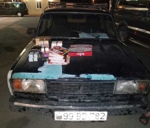 "VAZ-21041"dən ətir və siqaretlər aşkarlanıb - FOTO