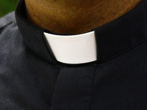 Sərxoş keşiş qəza törətdi və hadisə yerindən qaçdı - VİDEO