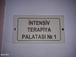 Sərxoş sürücü maşını aşırddı: 3 yaralı var - FOTO