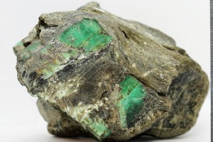 1,13 kq-lıq zümrüd tapıldı