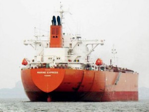 Piratlar 22 hindli dənizçinin olduğu tankeri buraxıblar