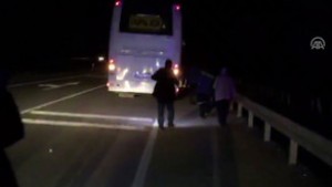 Avtobus aşdı: 14 yaralı